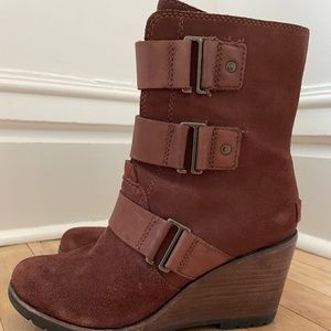 Sorel wedge boot